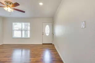 128 Tarrant Ave, Burleson, TX 76028 - Photo 5