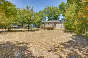 128 Tarrant Ave, Burleson, TX 76028 - Photo 37
