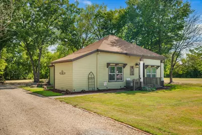 220 E Holley Street, Alba, TX 75410 - Photo 1