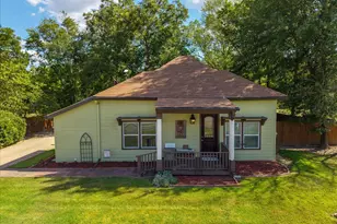 220 E Holley St, Alba, TX 75410 - Photo 1