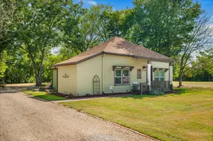 220 E Holley St, Alba, TX 75410 - Photo 3