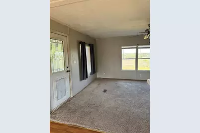 910 Star Drive, Granbury, TX 76049 - Photo 17