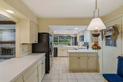 13121 Pennystone Drive, Farmers Branch, TX 75244 - Photo 13