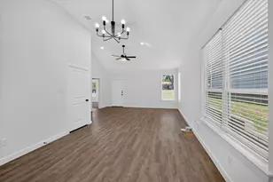 610 E Texas St, Denison, TX 75021 - Photo 11