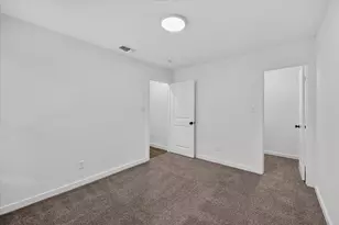 610 E Texas St, Denison, TX 75021 - Photo 15