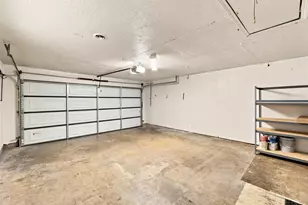 2022 Normandy Dr, Irving, TX 75060 - Photo 17