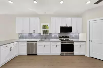 1312 Phoenix Court, Granbury, TX 76048 - Photo 11