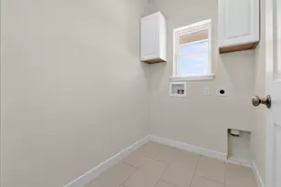 1312 Phoenix Ct, Granbury, TX 76048 - Photo 15