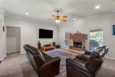 9719 Ravenswood Road, Granbury, TX 76049 - Photo 11