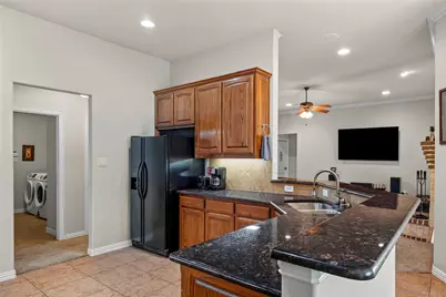 9719 Ravenswood Road, Granbury, TX 76049 - Photo 17
