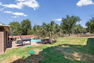 9719 Ravenswood Road, Granbury, TX 76049 - Photo 9