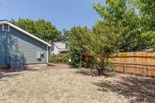 4033 Locke Ave, Fort Worth, TX 76107 - Photo 37
