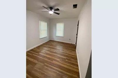 3831 Bernal Drive, Dallas, TX 75212 - Photo 11