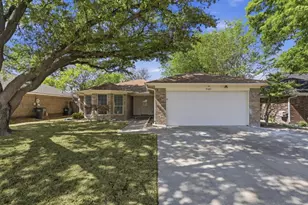 1140 W Hills Terrace, Saginaw, TX 76179 - Photo 1