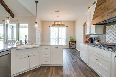 8341 County Road 201A, Grandview, TX 76050 - Photo 17