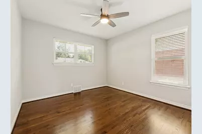10620 Lorwood Drive, Dallas, TX 75238 - Photo 15