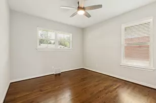 10620 Lorwood Dr, Dallas, TX 75238 - Photo 15