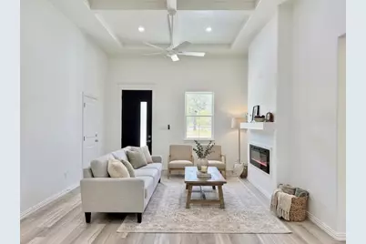 5555 Mercedes Circle, Granbury, TX 76048 - Photo 3