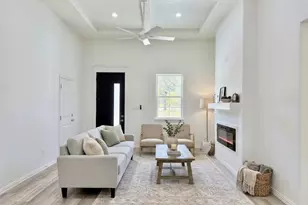 5555 Mercedes Cir, Granbury, TX 76048 - Photo 3