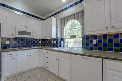 130 W Clubview Court, Murphy, TX 75094 - Photo 11