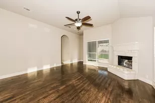 1009 Rockcress Dr, Mansfield, TX 76063 - Photo 5