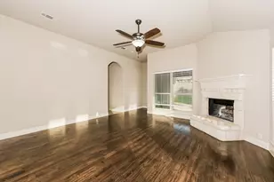 1009 Rockcress Dr, Mansfield, TX 76063 - Photo 5