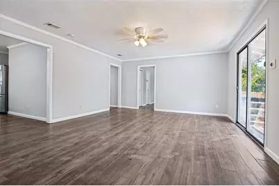 3838 Dutton Drive, Dallas, TX 75211 - Photo 9