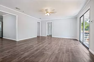 3838 Dutton Dr, Dallas, TX 75211 - Photo 9