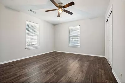 3838 Dutton Drive, Dallas, TX 75211 - Photo 19