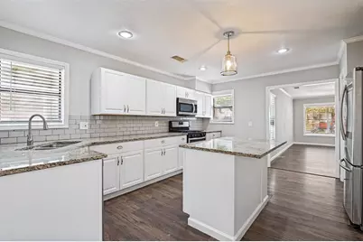 3838 Dutton Drive, Dallas, TX 75211 - Photo 13