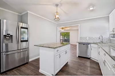 3838 Dutton Drive, Dallas, TX 75211 - Photo 11