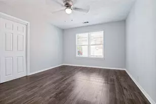 3838 Dutton Dr, Dallas, TX 75211 - Photo 17
