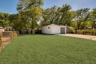 3838 Dutton Dr, Dallas, TX 75211 - Photo 23