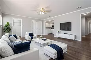 3838 Dutton Dr, Dallas, TX 75211 - Photo 7