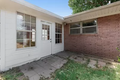 1716 Harris Street, Gainesville, TX 76240 - Photo 27
