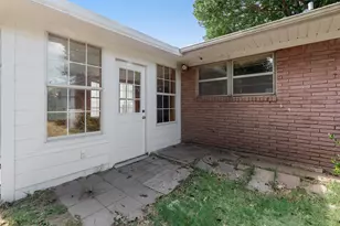 1716 Harris St, Gainesville, TX 76240 - Photo 27