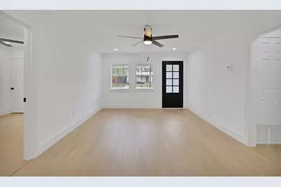 1520 Valley View Street, Mesquite, TX 75149 - Photo 3