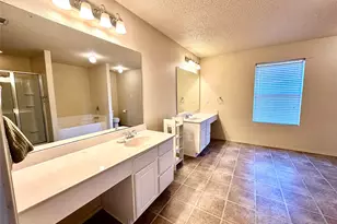 8520 Hawkview Dr, Fort Worth, TX 76179 - Photo 7