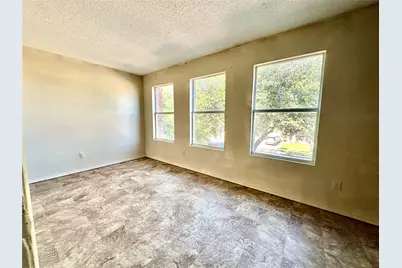 8520 Hawkview Drive, Fort Worth, TX 76179 - Photo 9