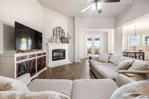 1652 Spur Ledge Ct, Weatherford, TX 76087 - Photo 11