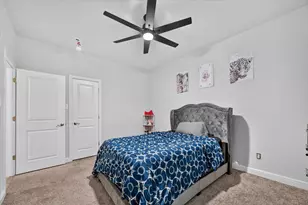 2405 Pambrooke LN, Glenn Heights, TX 75154 - Photo 23