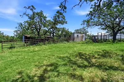 2186 Gilliland Road, Springtown, TX 76082 - Photo 11