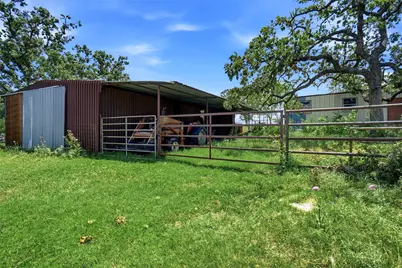 2186 Gilliland Road, Springtown, TX 76082 - Photo 17
