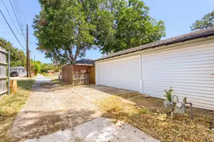 10129 Lingo Ln, Dallas, TX 75228 - Photo 29