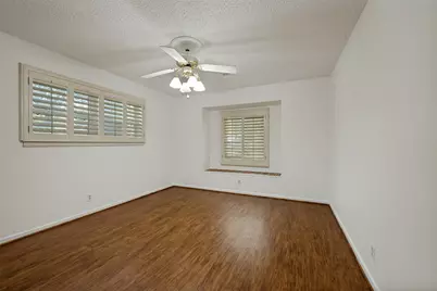 832 Wheelwood Drive, Hurst, TX 76053 - Photo 17