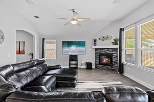 3729 Holley Ridge Way, McKinney, TX 75071 - Photo 5