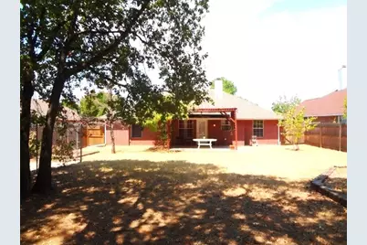 2216 Lattimore Street, Denton, TX 76209 - Photo 11