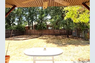 2216 Lattimore Street, Denton, TX 76209 - Photo 9