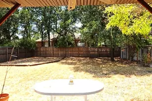 2216 Lattimore St, Denton, TX 76209 - Photo 9