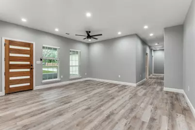 7842 Doak Street, Dallas, TX 75217 - Photo 11